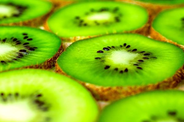 basic foods for radiant skin - kiwi