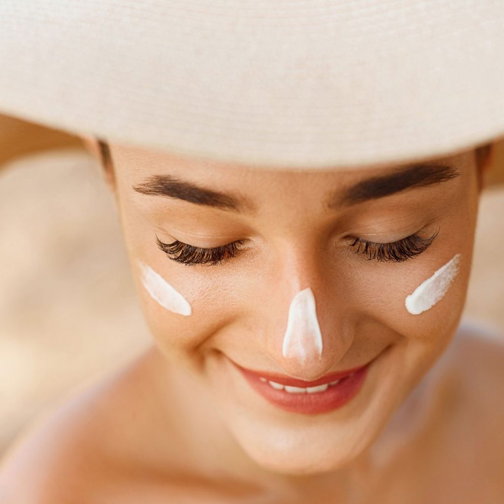 How can the weather affect facial skin and what measures can be taken to protect it - face care in summer